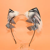 Closed ~ ‘Touch of Silver’ Baby Bat